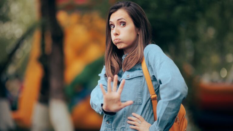Você não repete os mesmos comportamentos por acaso: a pergunta que pode mudar sua forma de enxergar a si mesmo