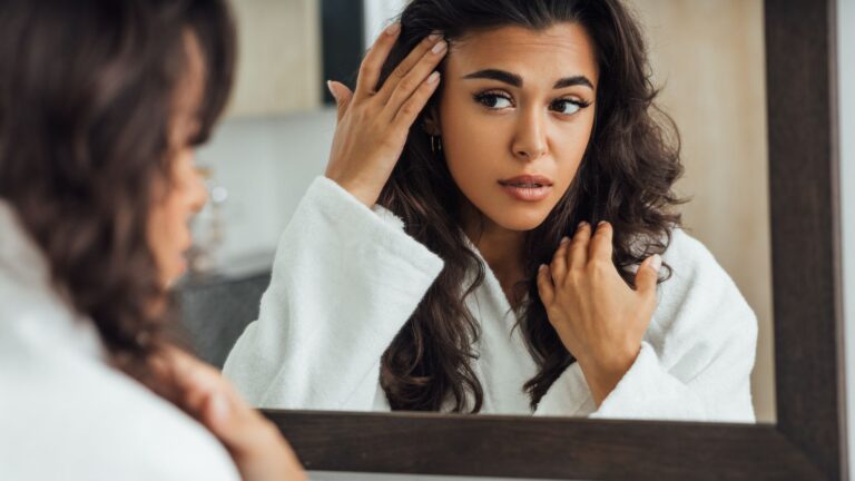 A Tirania da Imagem: Uma crítica Feminista ao Mito da Beleza